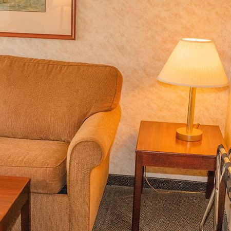 Colfax Inn Bagian luar foto