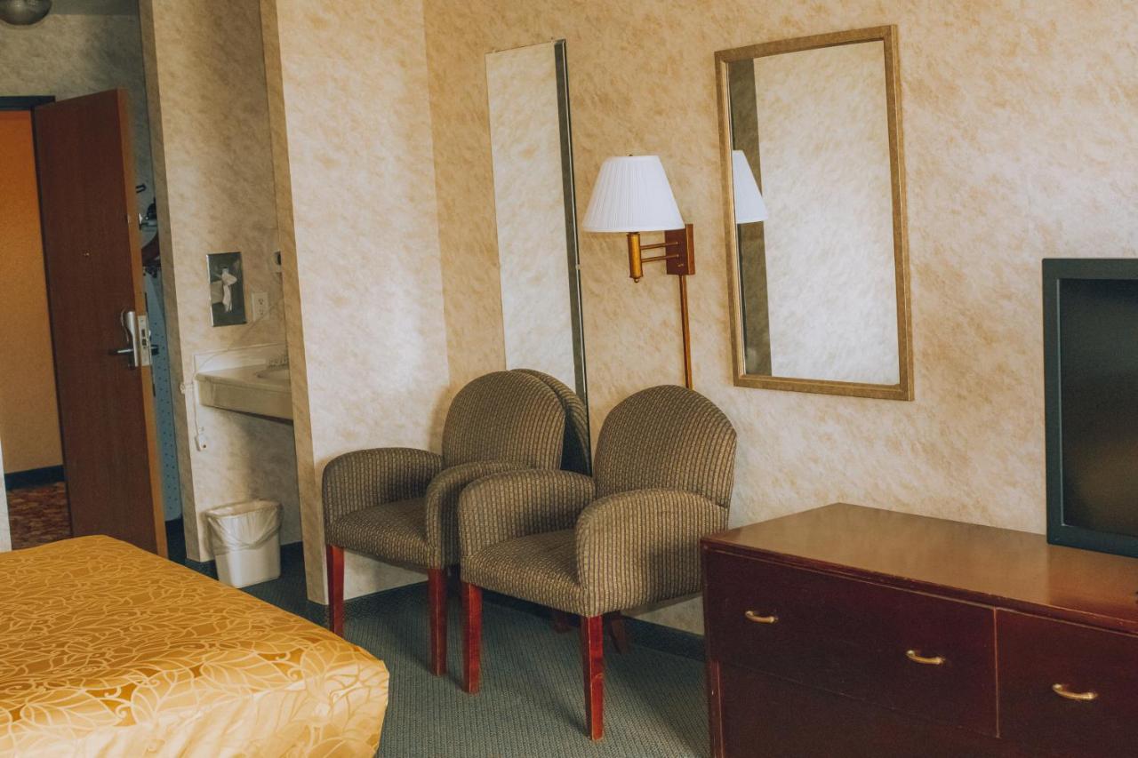 Colfax Inn Bagian luar foto