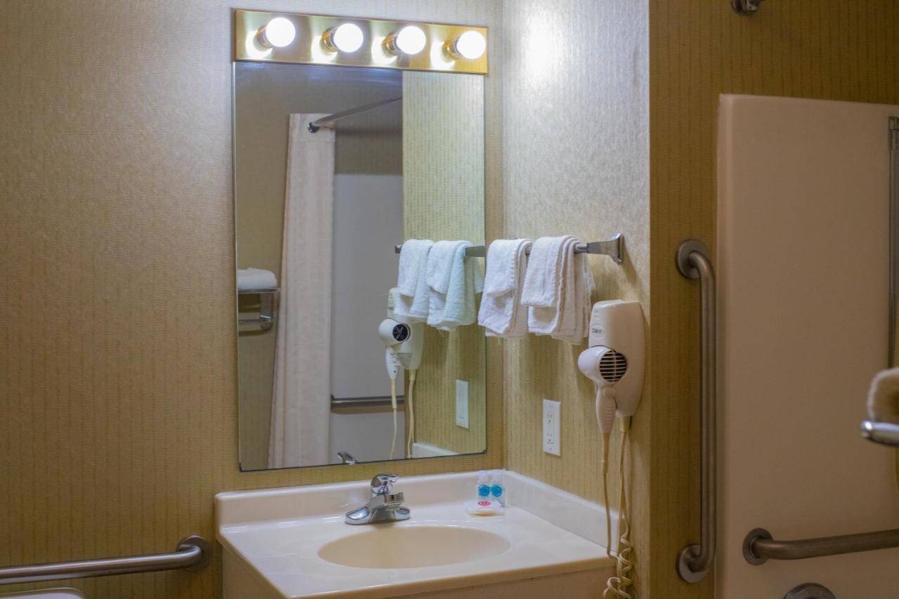 Colfax Inn Bagian luar foto
