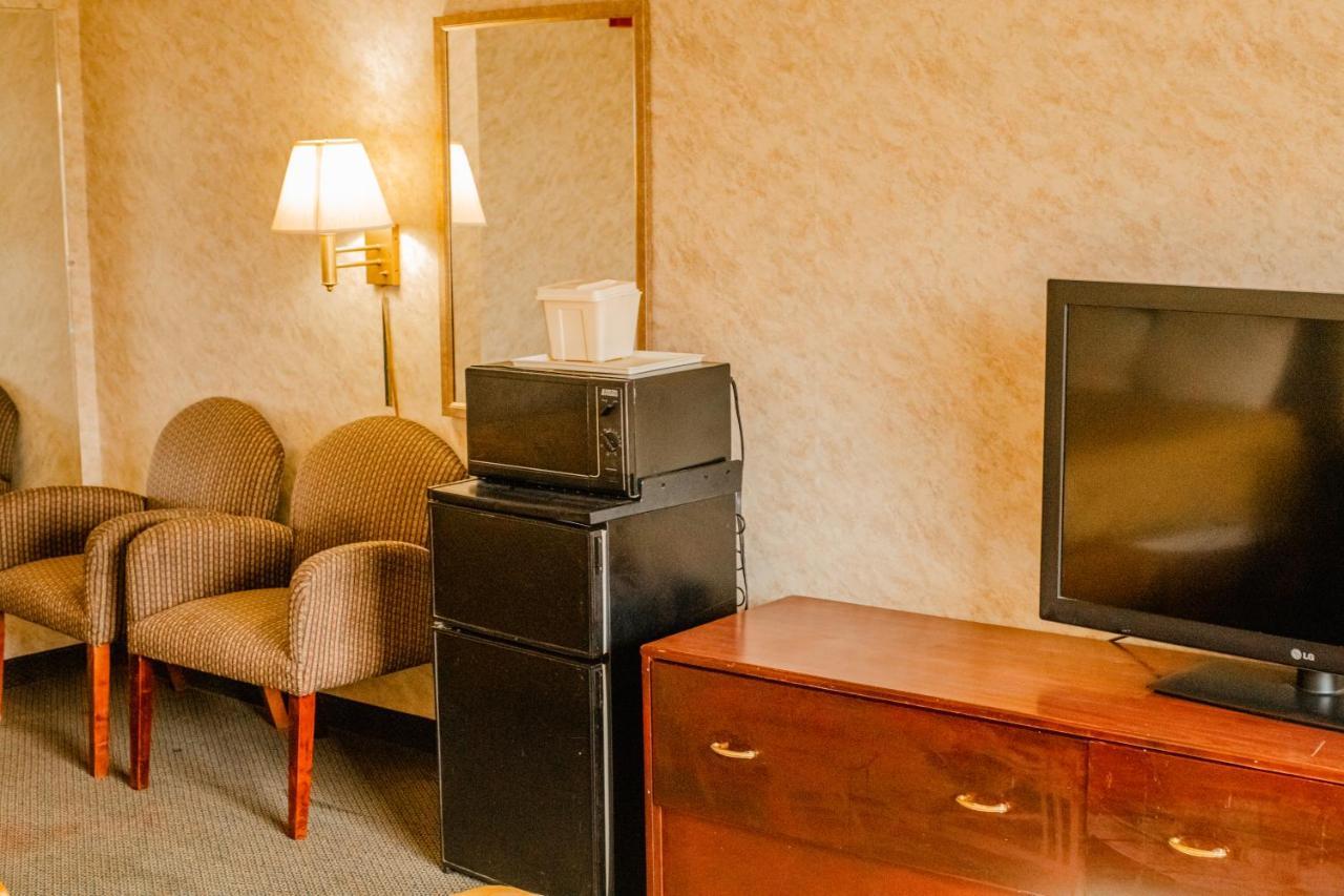 Colfax Inn Bagian luar foto