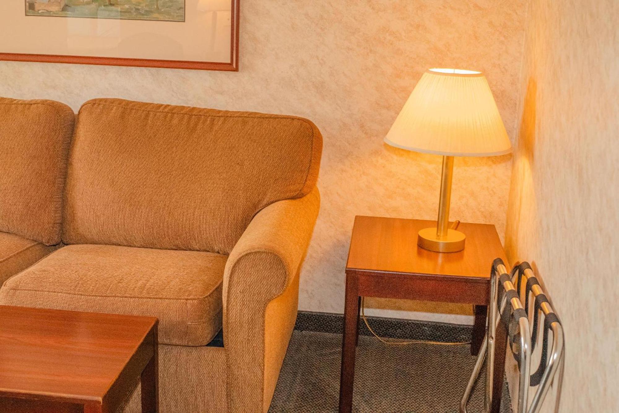 Colfax Inn Bagian luar foto